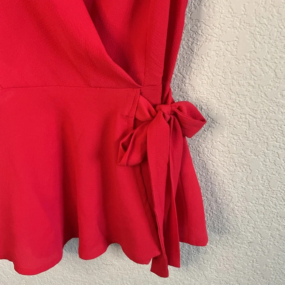 NWT Monteau Los Angelos Womens Surplice Ruffle Sleeve Top Size Small- Red - Picture 3 of 6